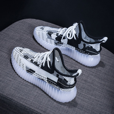 Uus mudel paeltega meeste võrktossud