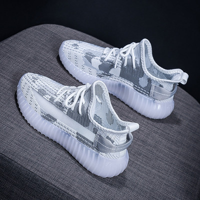 Uus mudel paeltega meeste võrktossud