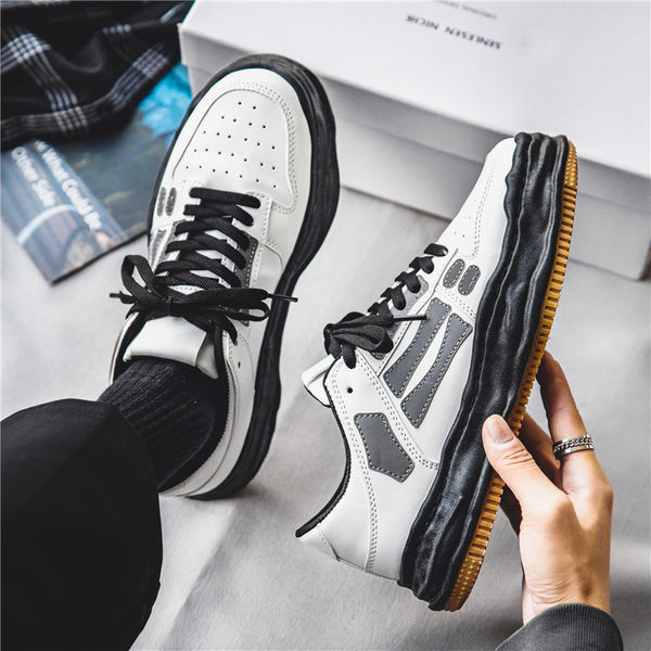 Eco-nahast lameda tallaga vabaaja tossud meestele