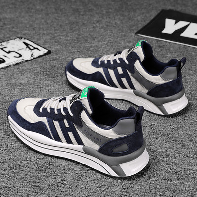 Uus lameda talla ja embleemiga tossude mudel