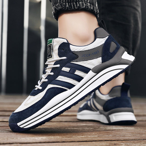 Uus lameda talla ja embleemiga tossude mudel