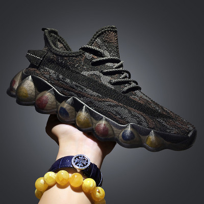 Värviliste tallaga vabaaja meeste hingavad tossud