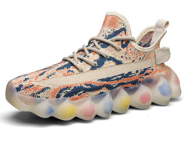 Värviliste tallaga vabaaja meeste hingavad tossud