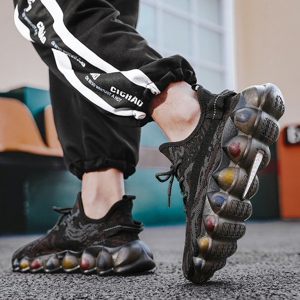 Värviliste tallaga vabaaja meeste hingavad tossud