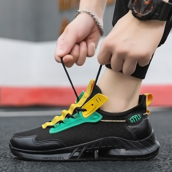 Tekstiilist meeste tossud paelte ja lameda tallaga