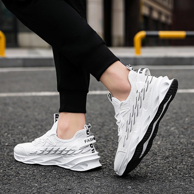 Модерни мъжки маратонки от плат с груба подметка