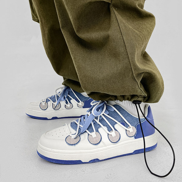 Paelte ja lameda tallaga meeste tossud