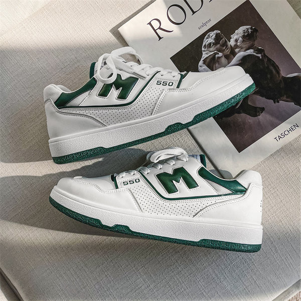 Kevadised hingavad meeste tossud kirja ja lipsudega