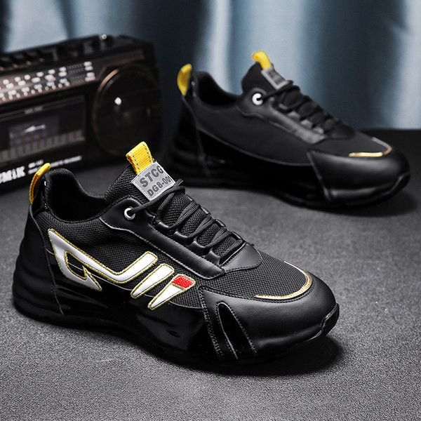 Sinise, valge ja musta värvi meeste sporditossud