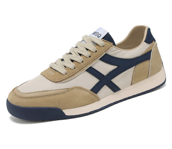 Embleemiga meeste tossud