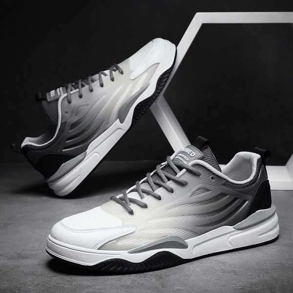 Paelte ja lameda tallaga meeste tossud – kahte värvi