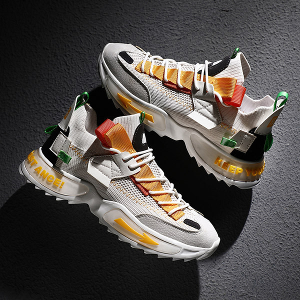 Novi model muških mrežastih tenisica