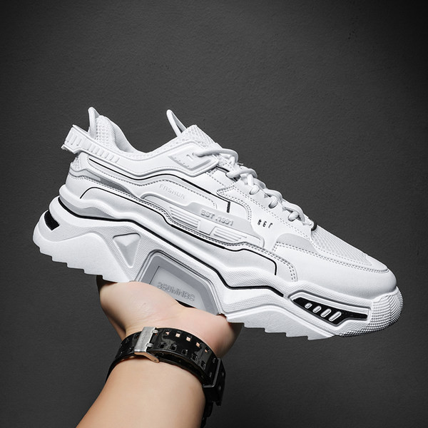 Kareda tallaga meeste sporttossud