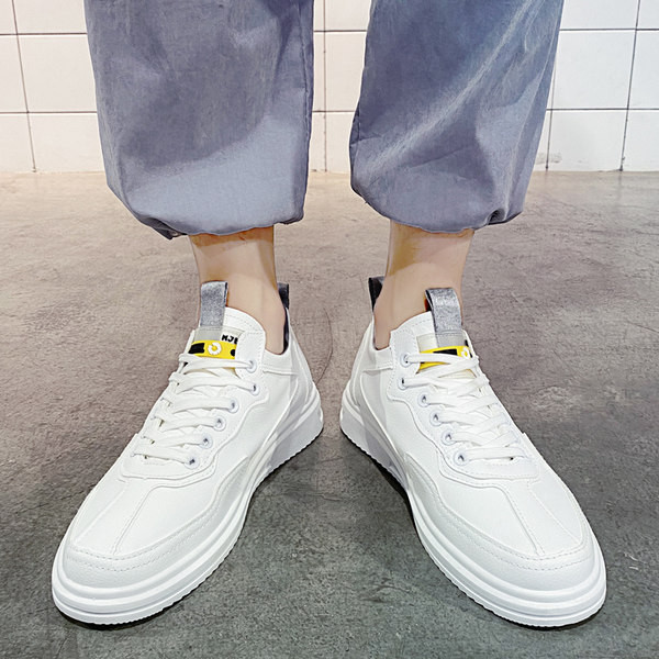 Lameda tallaga kunstnahast meeste tossud