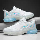 Kolmes värvitoonis krobelise tallaga naiste tossud