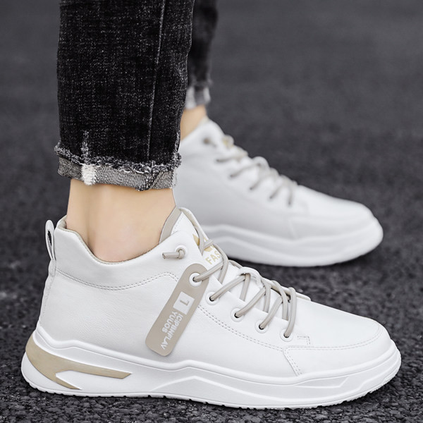 Uus meeste kunstnahast tossude mudel