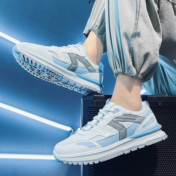 Kevad-suvised tossud igapäevaeluks ja sportimiseks