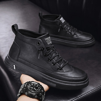 Meeste nahast kõrged tossud lameda tallaga