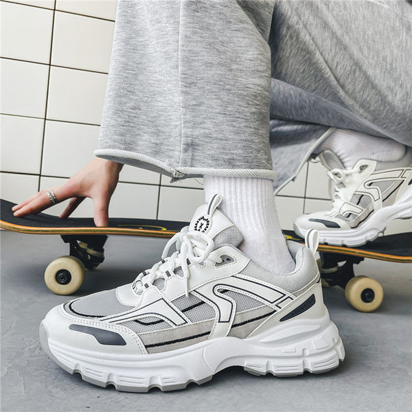 Kareda talla ja embleemiga tossud