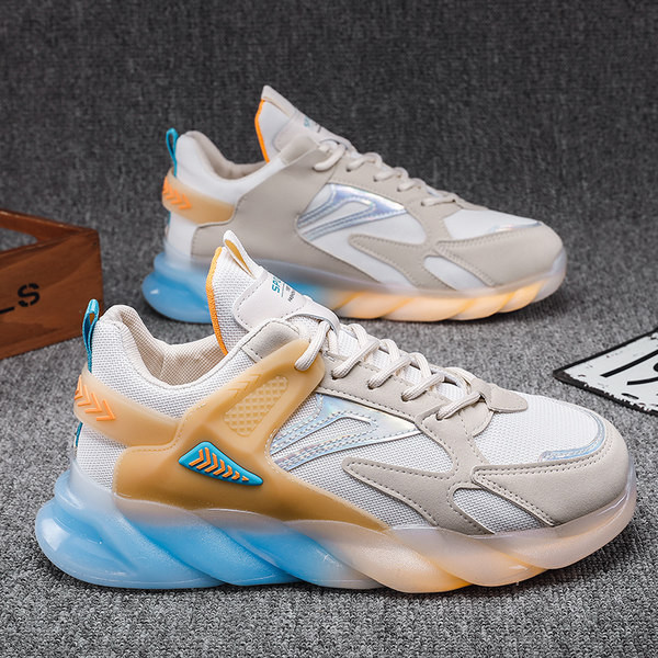 Uus mudel värvilise tallaga meeste tossud