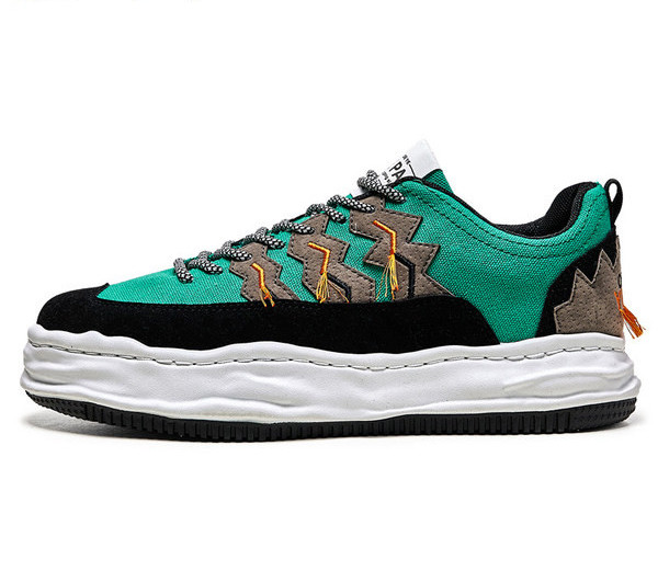 Moodsad tekstiilist tossud meestele