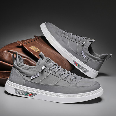 Lameda tallaga sportlikud meeste lõuendist tossud