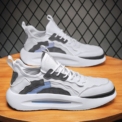 Uus mudel hingavad paeltega tossud meestele