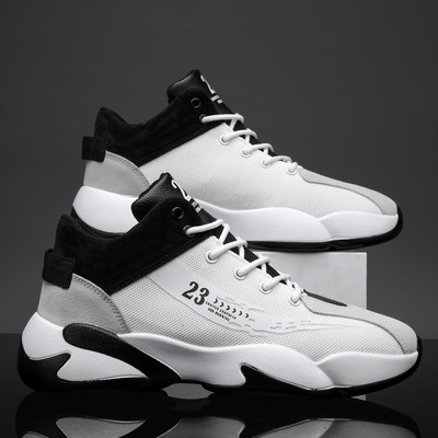 Kolmes värvitoonis paeltega meeste tossud