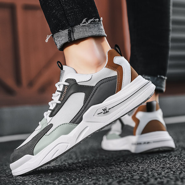 Kolmes värvitoonis ökonahast ja tekstiilist meeste tossud