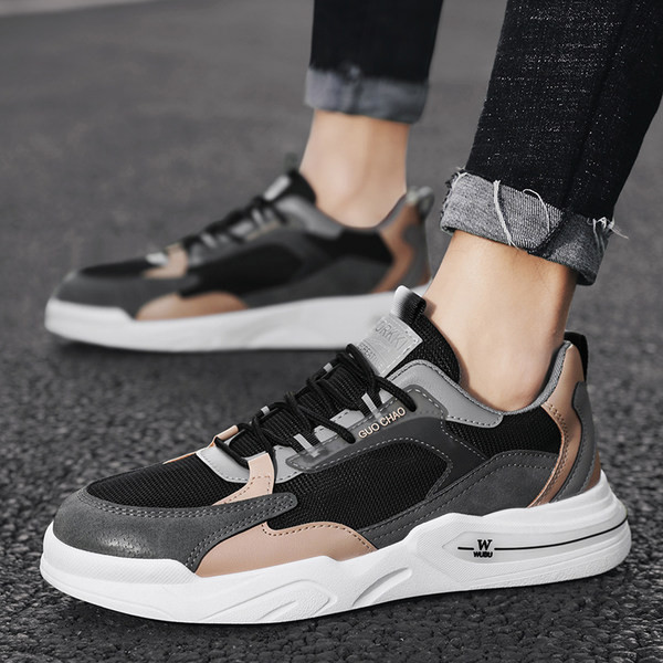 Kolmes värvitoonis ökonahast ja tekstiilist meeste tossud