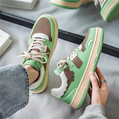 Perforeeritud ökonahast moodsad meeste tossud