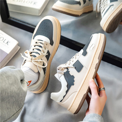 Perforeeritud ökonahast moodsad meeste tossud