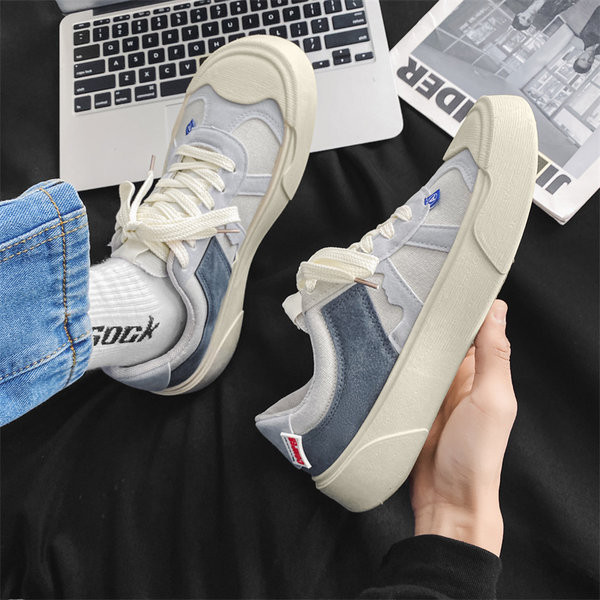 Öko-seemisnahast vabaaja paeltega meeste tossud