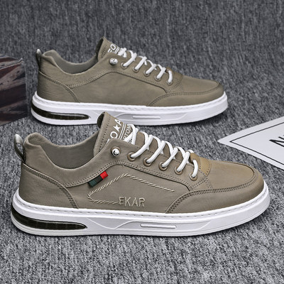 Moodsad hingavast kangast meeste tossud