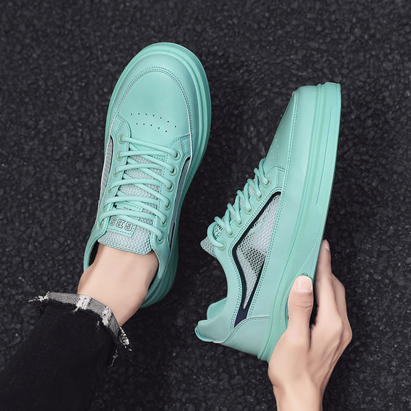 Kevadeks sobivad kolmes värvitoonis meeste vabaaja tossud