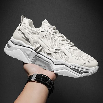 Kolmes värvitoonis paelte ja kareda tallaga meeste tossud