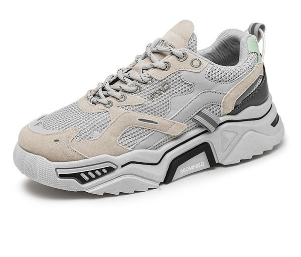 Kolmes värvitoonis paelte ja kareda tallaga meeste tossud