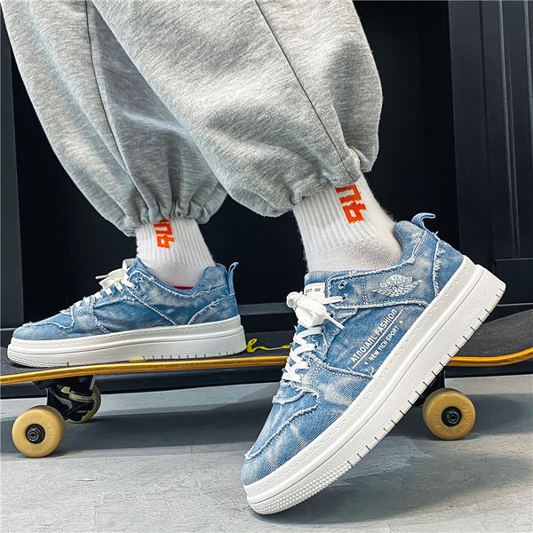 Мъжки кецове в зелен и син цвят 