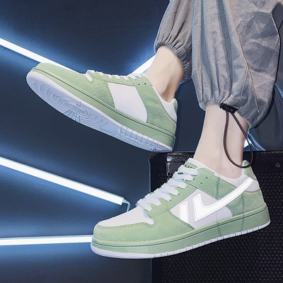 Ανδρικά sneakers σε τρία χρώματα και επίπεδη σόλα