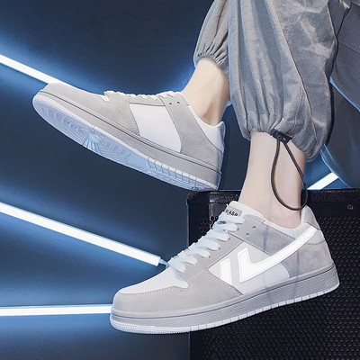 Ανδρικά sneakers σε τρία χρώματα και επίπεδη σόλα