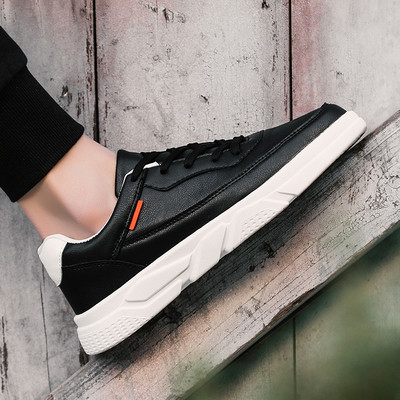 Ανδρικά sneakers με κορδόνια σε τρία χρώματα