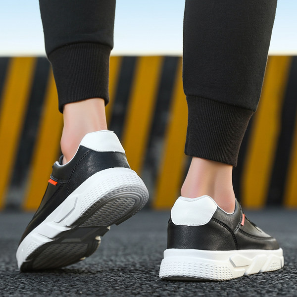 Мъжки кецове с връзки в три цвята