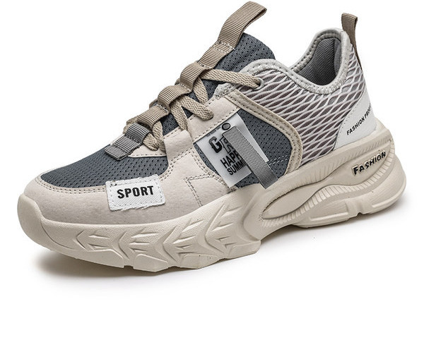 Спортни маратонки с мрежа и груба подметка и връзки