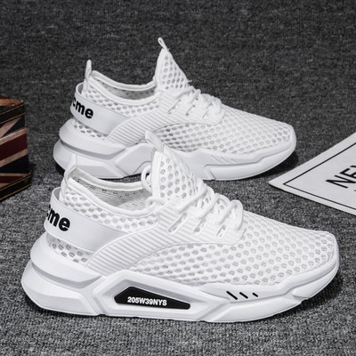 Sporditossud kirja ja lipsudega