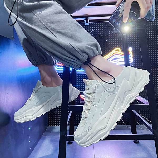 Мъжки маратонки  в три цвята и груба подметка 