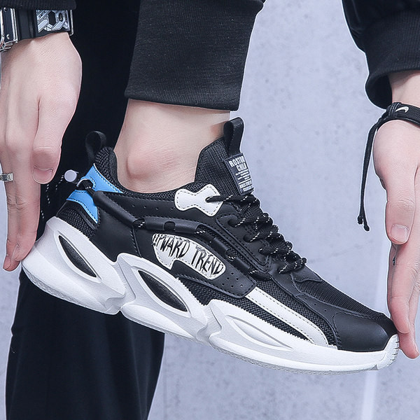 Мъжки дишащи маратонки от еко кожа с емблема и надпис 