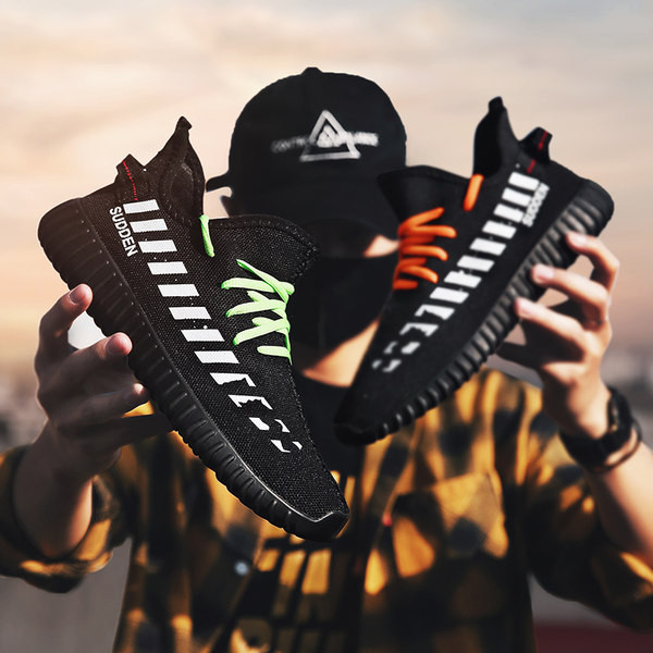 Must-valged meeste tekstiilist tossud