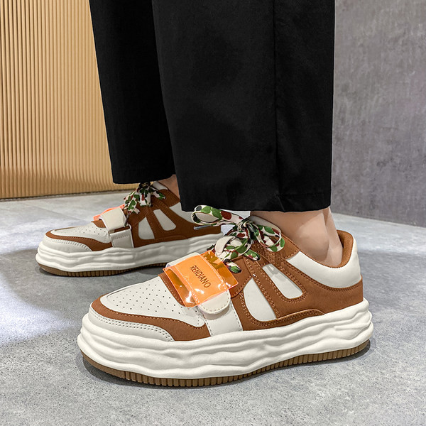 Мъжи кецове с цветни връзки и равна подметка