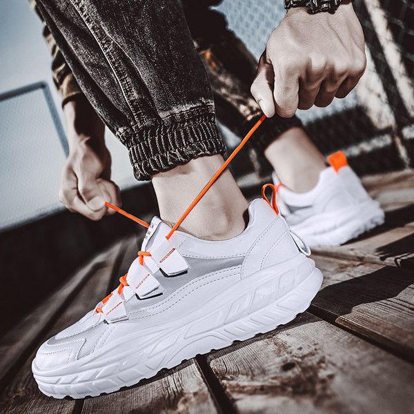 Мъжи кожени кецове с емблема 