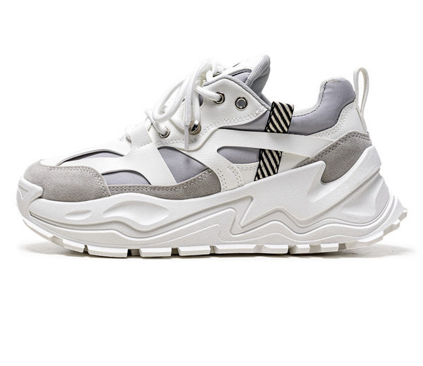 Moodsad krobelise kõrge tallaga tossud meestele